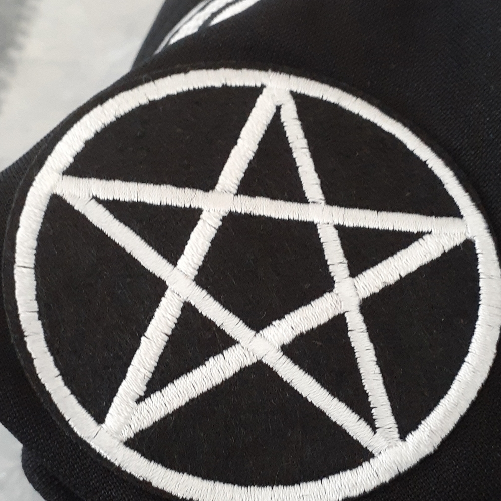 Dolls Kill REIGNING COVEN CHEERLEADER COSTUME SET - Picture 11 of 11